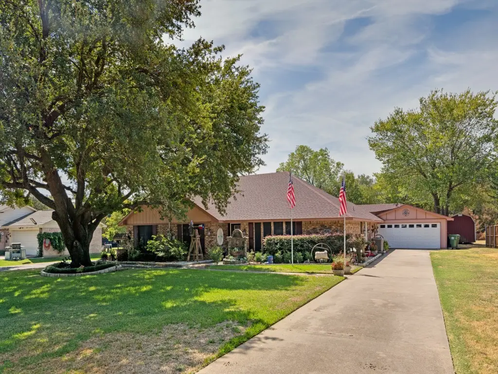 302 Johnson Street, Seagoville, TX 75159 - #1