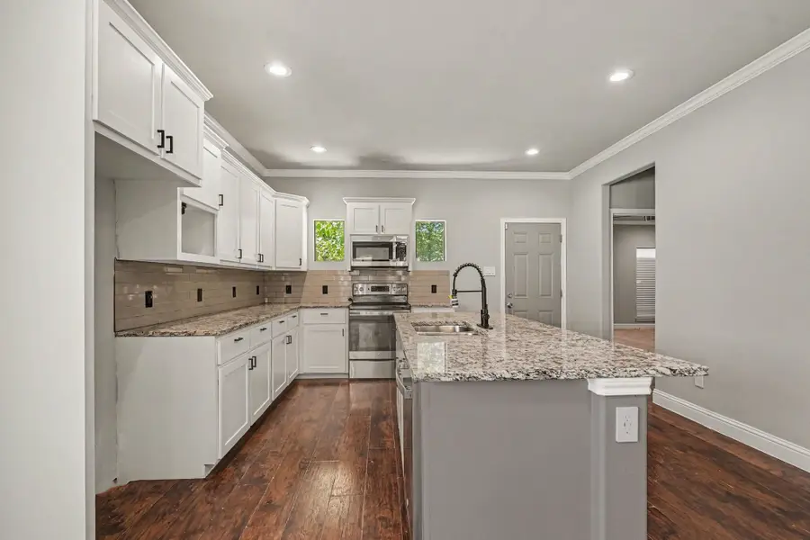 4221 Cardinal Drive, Dallas, TX 75216 - #3