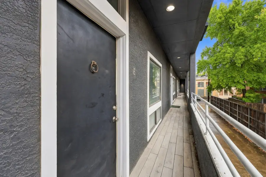4334 Buena Vista Street #E, Dallas, TX 75205 - #2