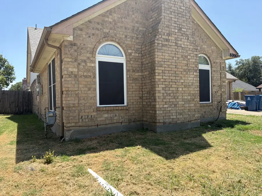 8006 Weatherly Drive, Rowlett, TX 75089 - #2