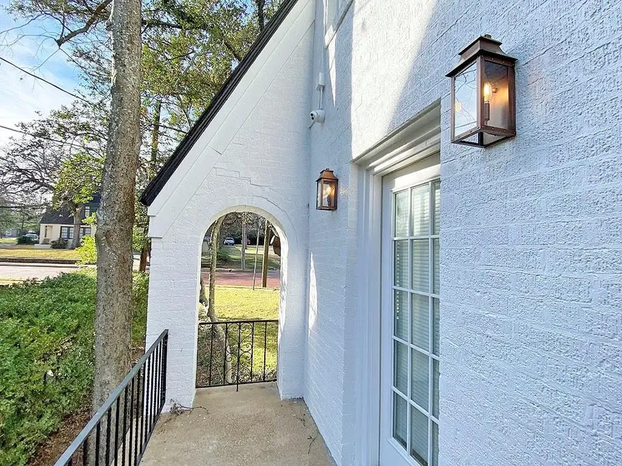 434 S Vine Avenue, Tyler, TX 75702 - #3