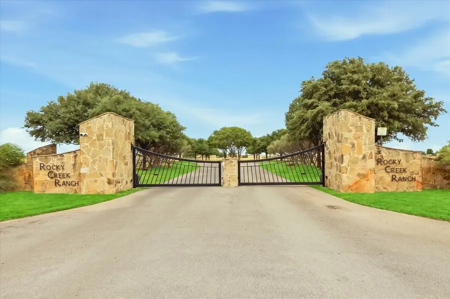 11302 E Rocky Creek Road, Crowley, TX 76036 - #2