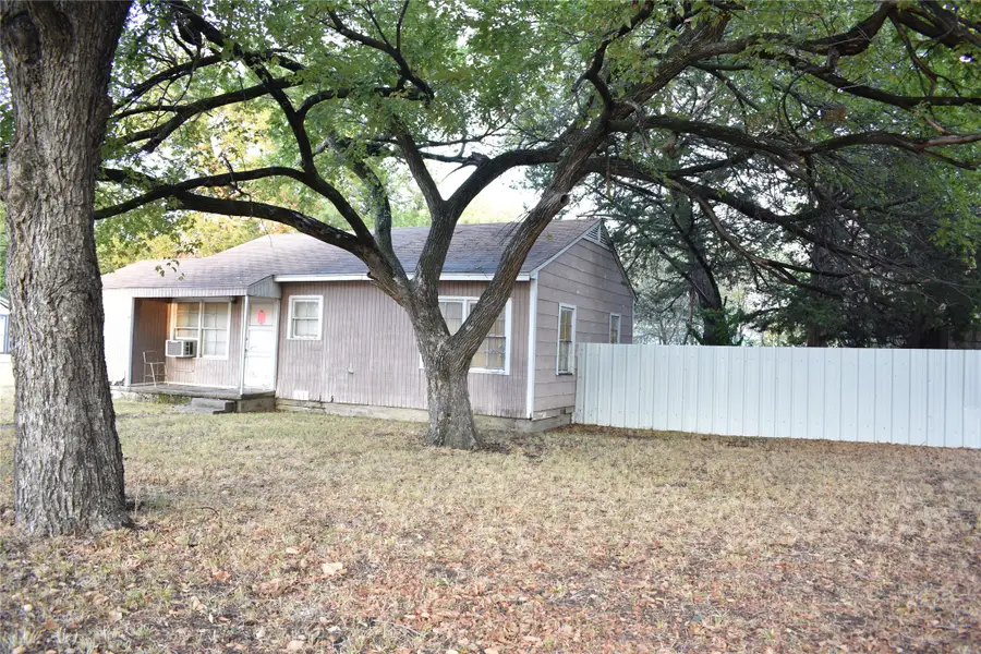 1802 Cottonwood Road, Carrollton, TX 75006 - #3