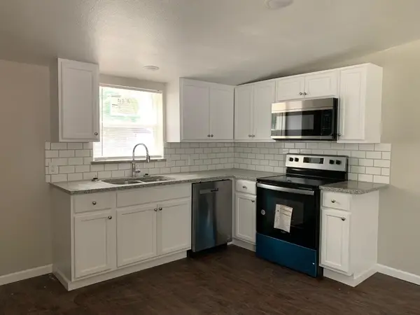 1012 Faye Street, Gainesville, TX 76240