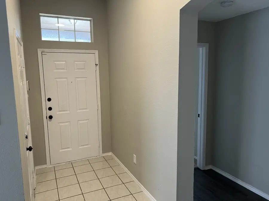 311 Dakota Drive, Arlington, TX 76002 - #2
