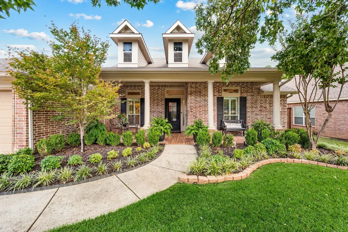 916 Water Oak Drive, Grapevine, TX 76051 - #1