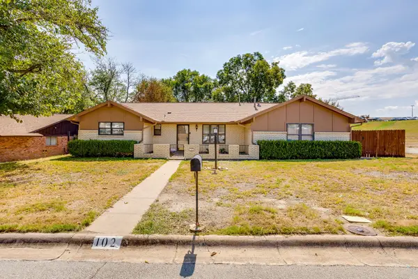 102 Roselawn Drive, Weatherford, TX 76086