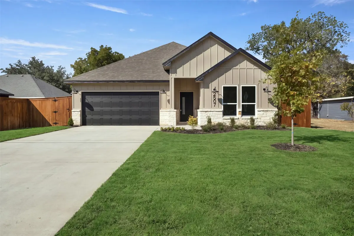 2507 Picadilly Boulevard, Mesquite, TX 75149 - #1
