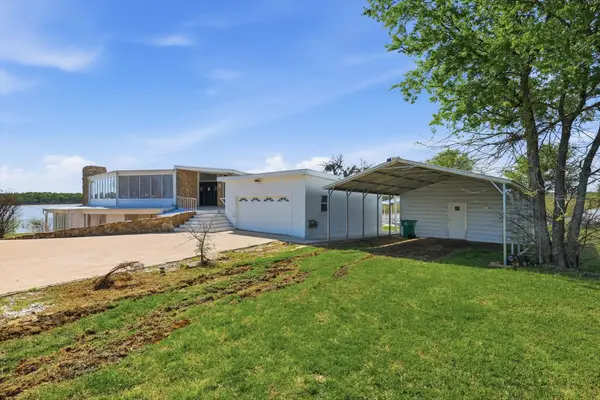 732 Blue Fathom Drive, Runaway Bay, TX 76426