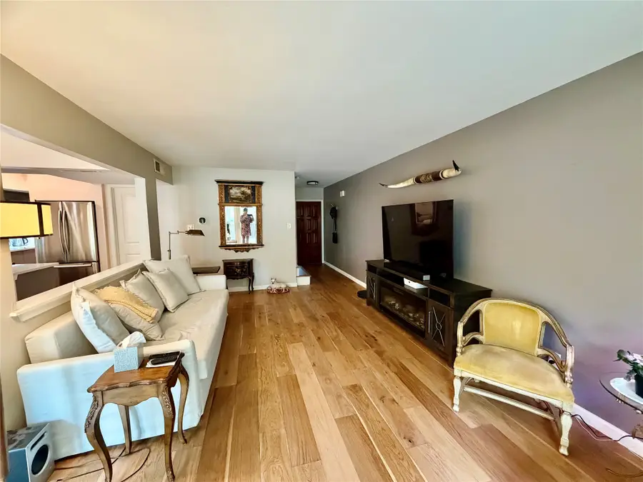 1201 Portales Lane #Bldg L, Irving, TX 75061 - #3