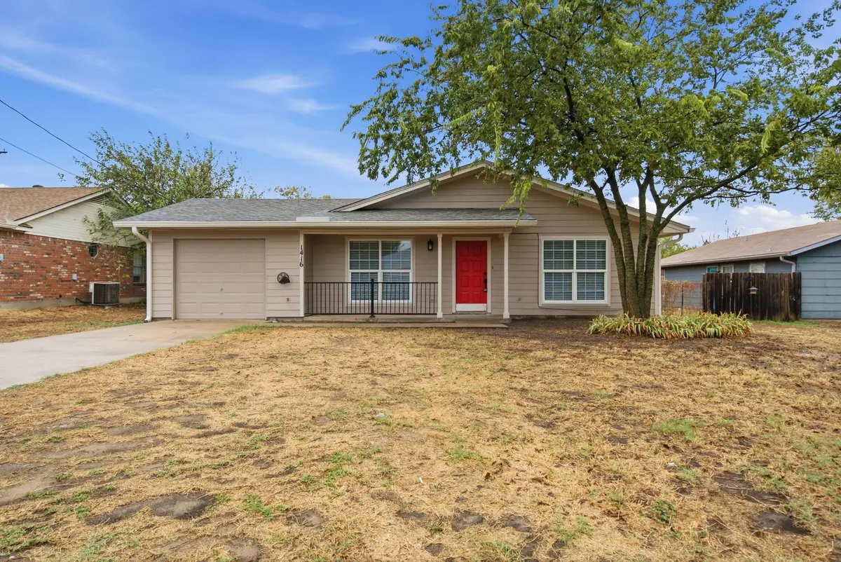 1416 N Rusk Street, Weatherford, TX 76086 - #1