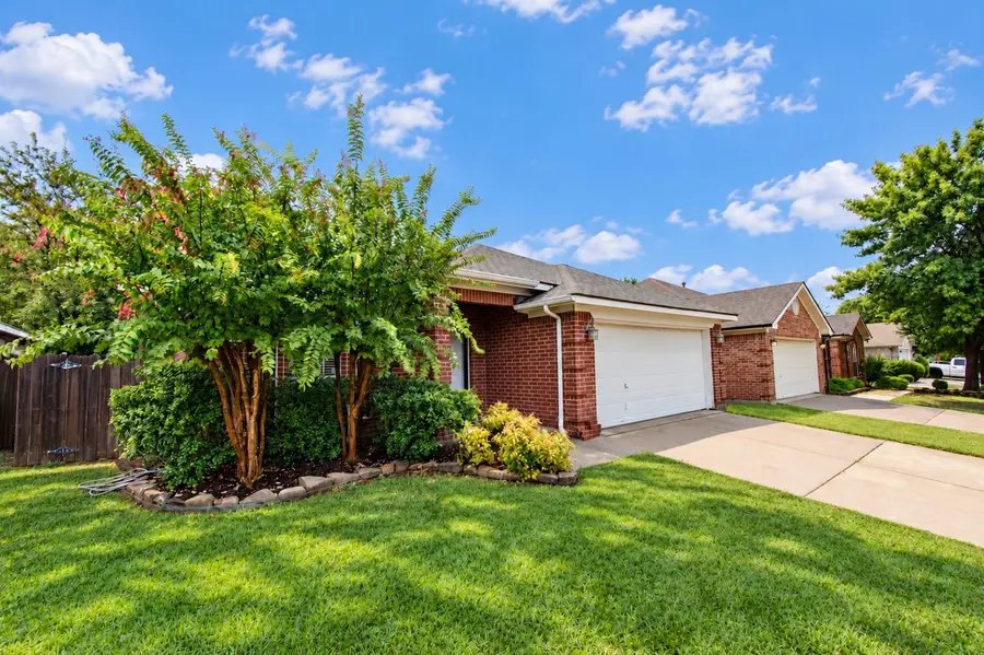 6917 Coldwater Canyon Road, Fort Worth, TX 76132 - #2
