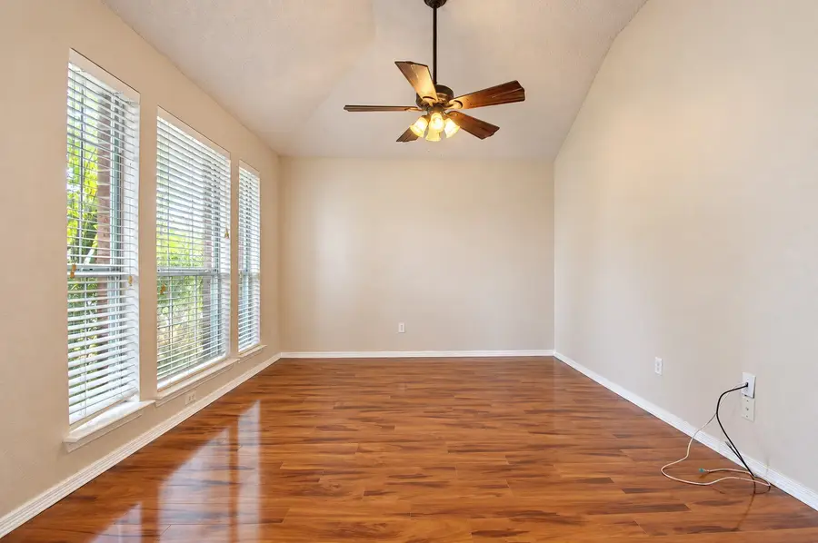 6917 Coldwater Canyon Road, Fort Worth, TX 76132 - #3