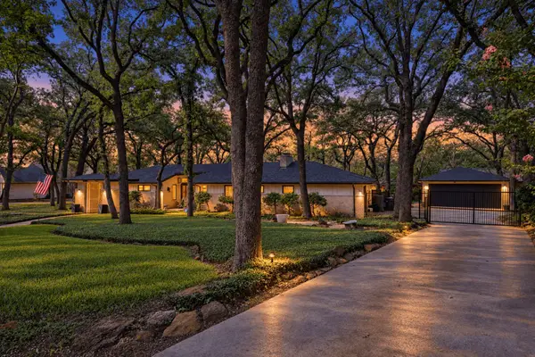 4000 Deepwood Street, Colleyville, TX 76034