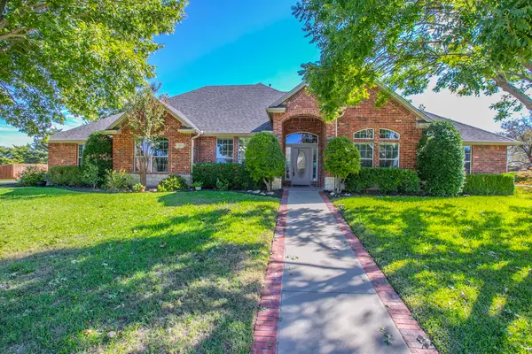 120 Crestbrook Court, Midlothian, TX 76065
