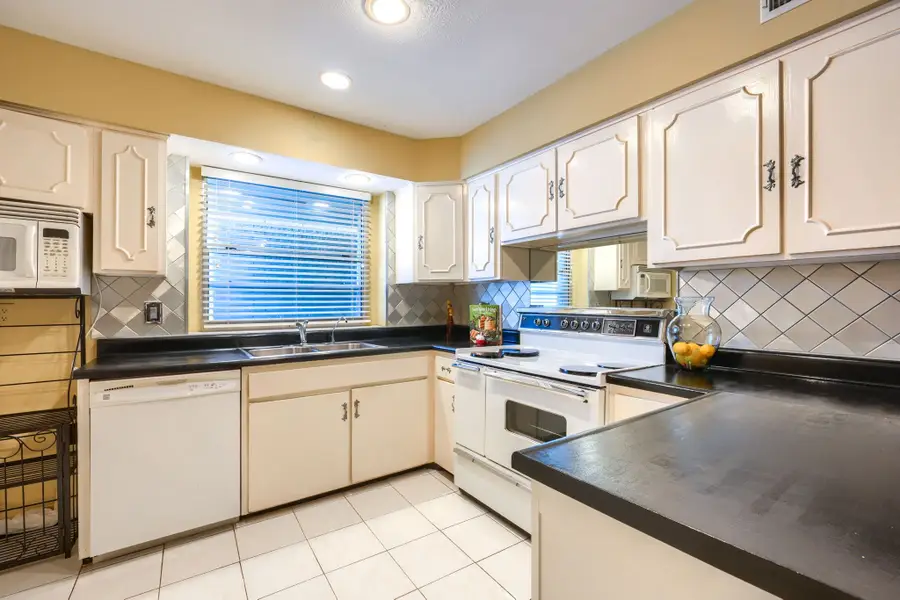 6349 Diamond Head Circle #6349D, Dallas, TX 75225 - #3