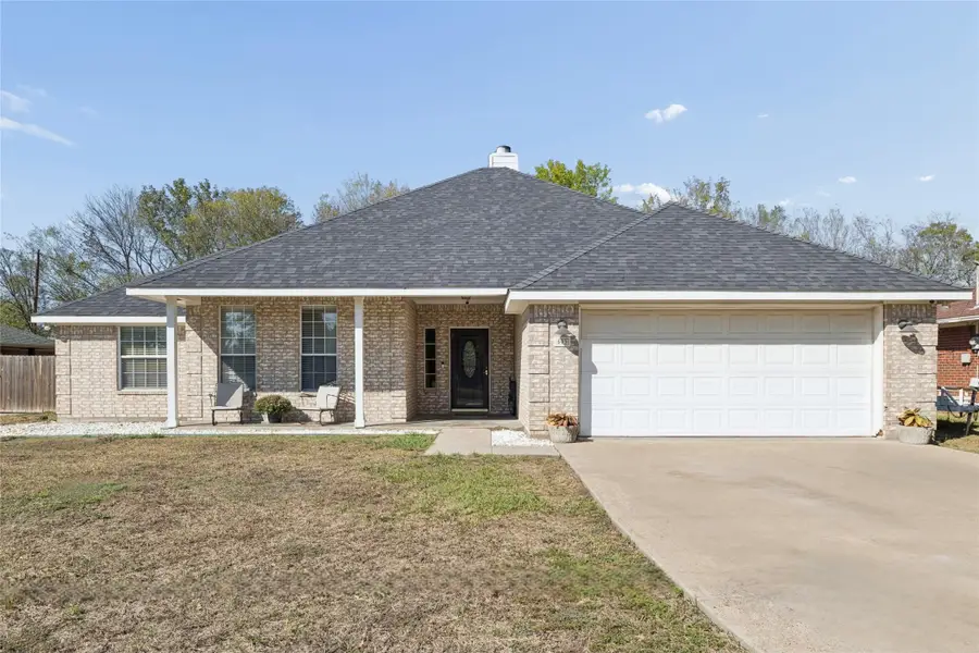 503 E Kaufman Street, Mabank, TX 75147 - #2