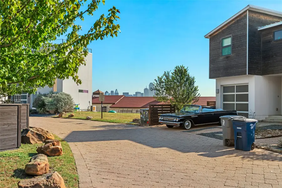 1906 Malone Cliff View, Dallas, TX 75208 - #2