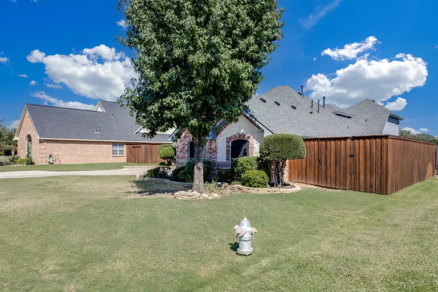 104 Olives Branch, Shady Shores, TX 76208 - #2