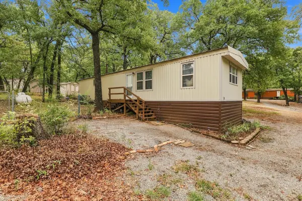512 Mill Creek Resort Road #30, Pottsboro, TX 75076
