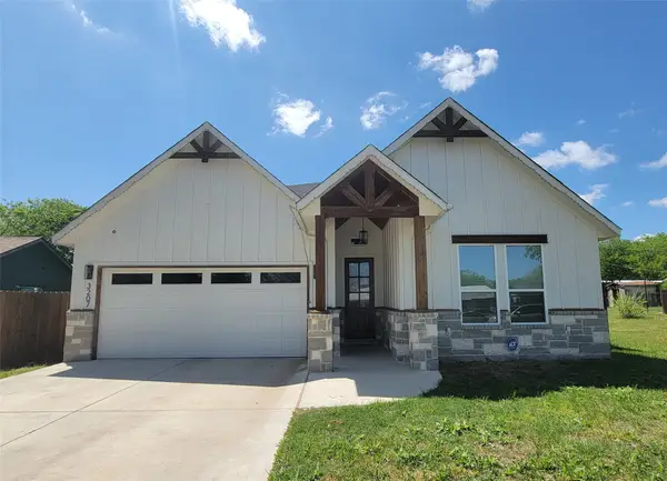 3207 NW 30th Street, Fort Worth, TX 76106