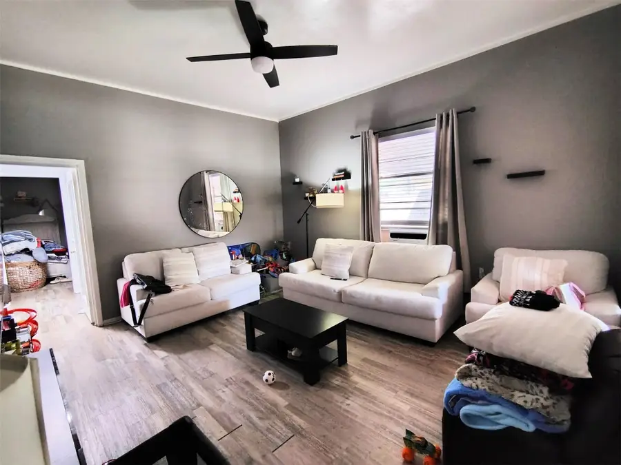 516 & 518 S Glasgow Drive, Dallas, TX 75223 - #3