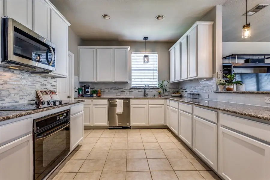 6504 Autumn Trail, The Colony, TX 75056 - #2