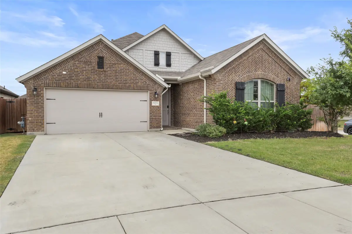 6152 Cobbetts Pond Lane, Fort Worth, TX 76179 - #1