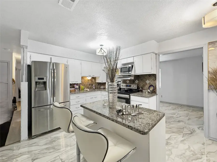 4111 Vanette Lane, Dallas, TX 75216 - #3