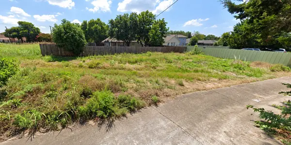 2974 Clovis Avenue, Dallas, TX 75233
