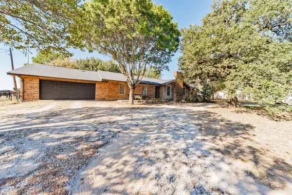 745 Winn Road, Bowie, TX 76230
