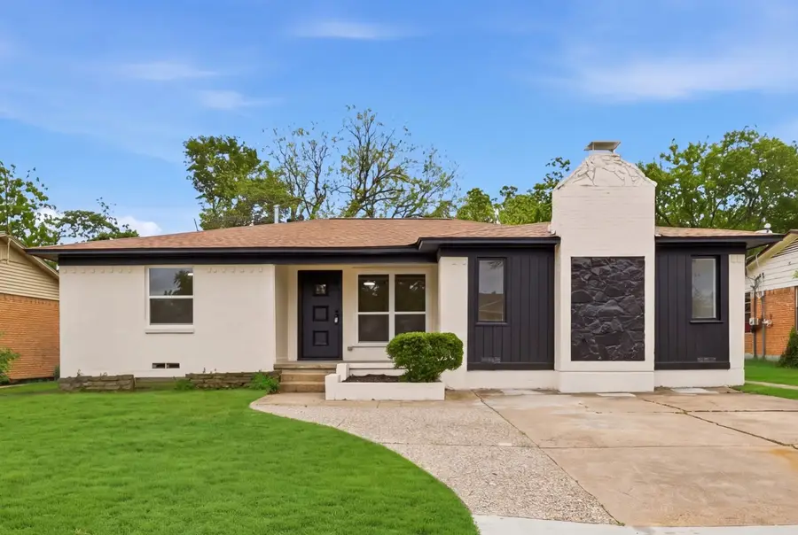 1112 Noble Avenue, Carrollton, TX 75006 - #2