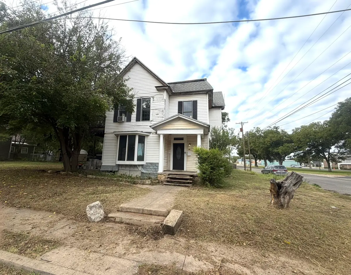 1201 Vincent Street, Brownwood, TX 76801 - #1