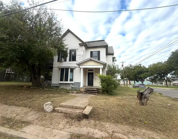 1201 Vincent Street, Brownwood, TX 76801