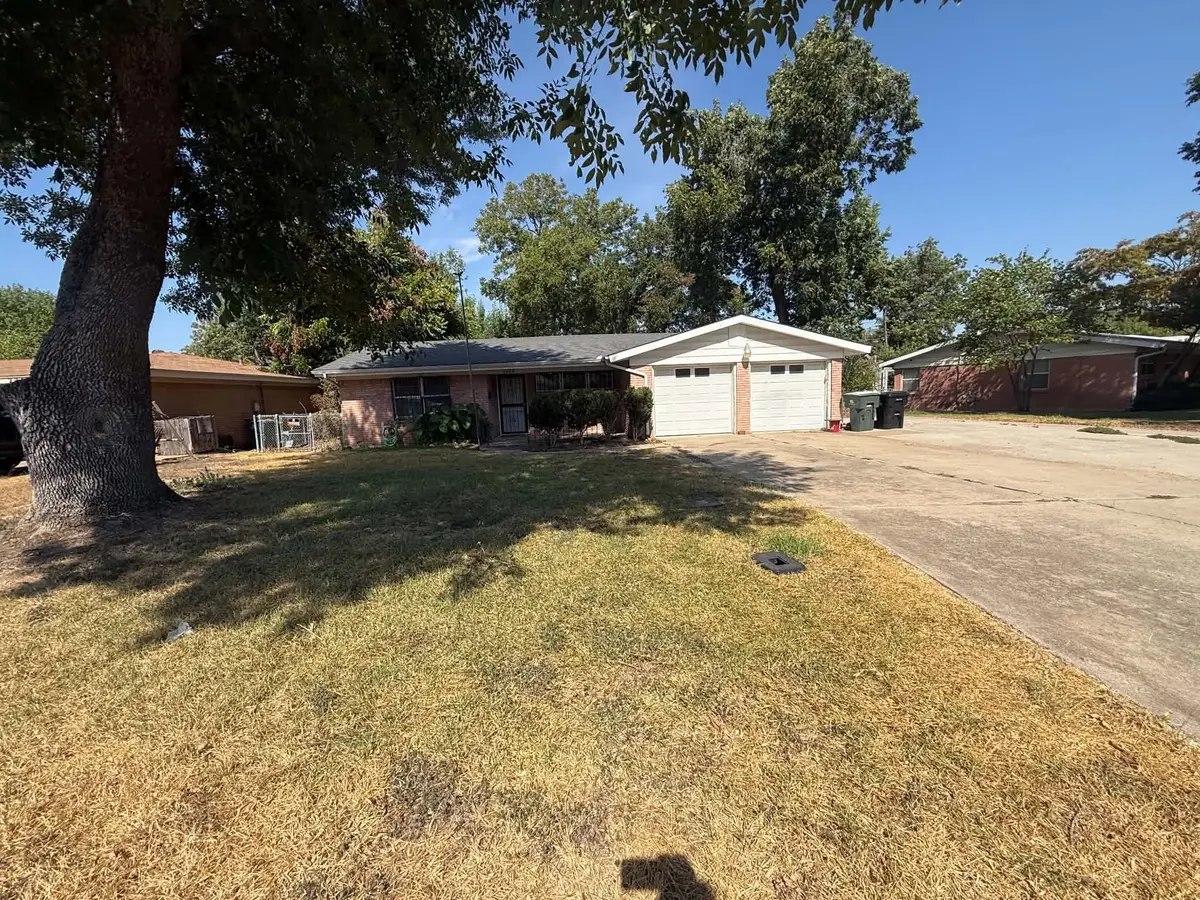 2206 S 51st Street, Temple, TX 76504 - #1