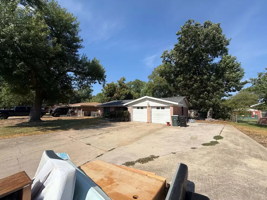 2206 S 51st Street, Temple, TX 76504 - #2
