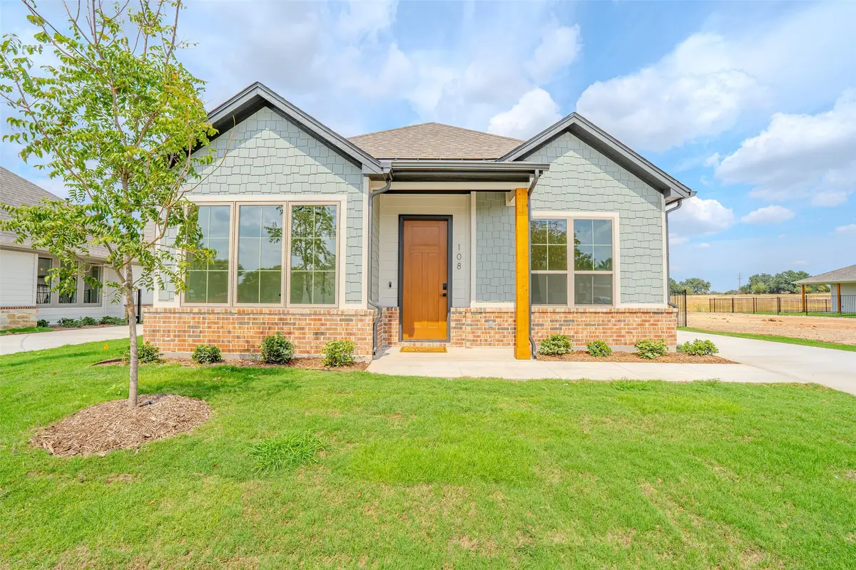 108 K Street, Meridian, TX 76665 - #1
