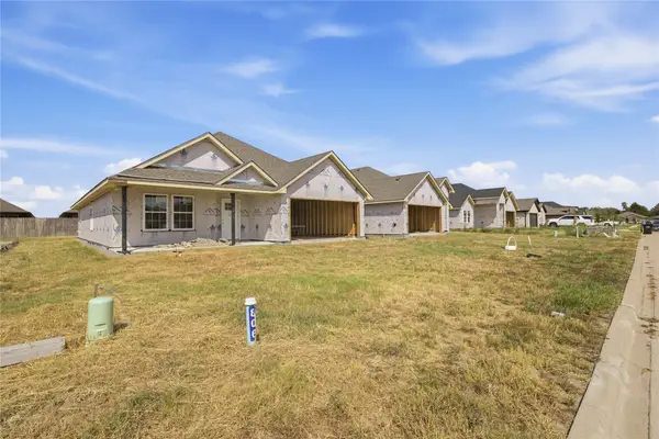 806 Moseley Lane, Greenville, TX 75402