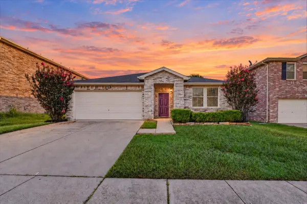 8417 Redheart Street, Arlington, TX 76002