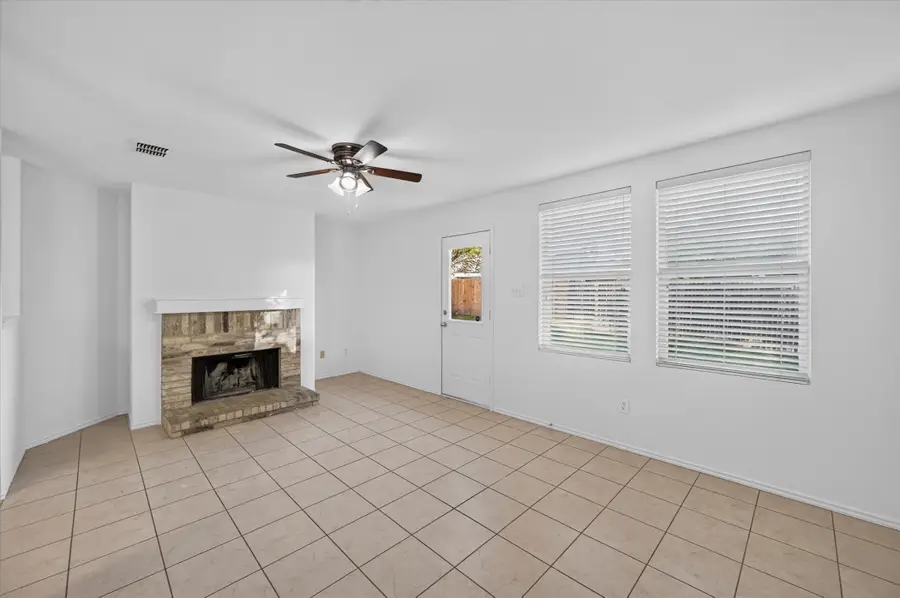 8417 Redheart Street, Arlington, TX 76002 - #3