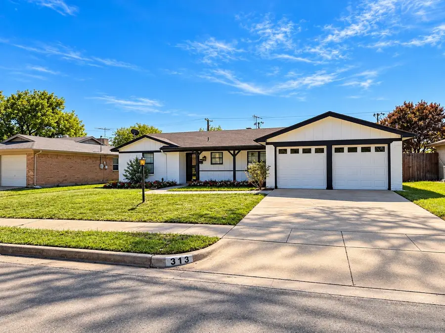 313 Linda Drive, Burleson, TX 76028 - #2