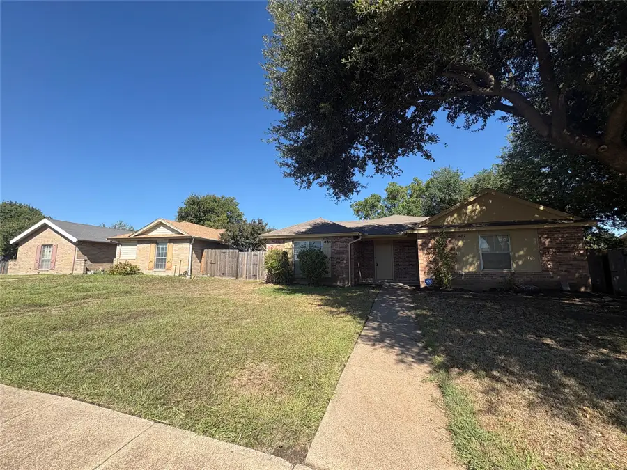1485 Brook Meadow Circle, Lancaster, TX 75134 - #2