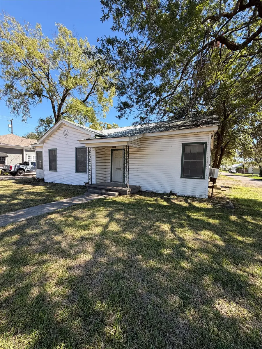 424 Church Street, Sulphur Springs, TX 75482 - #2