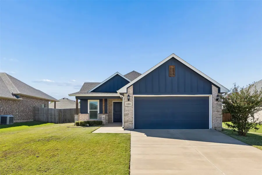 1304 Saratoga Drive, Sherman, TX 75092 - #2
