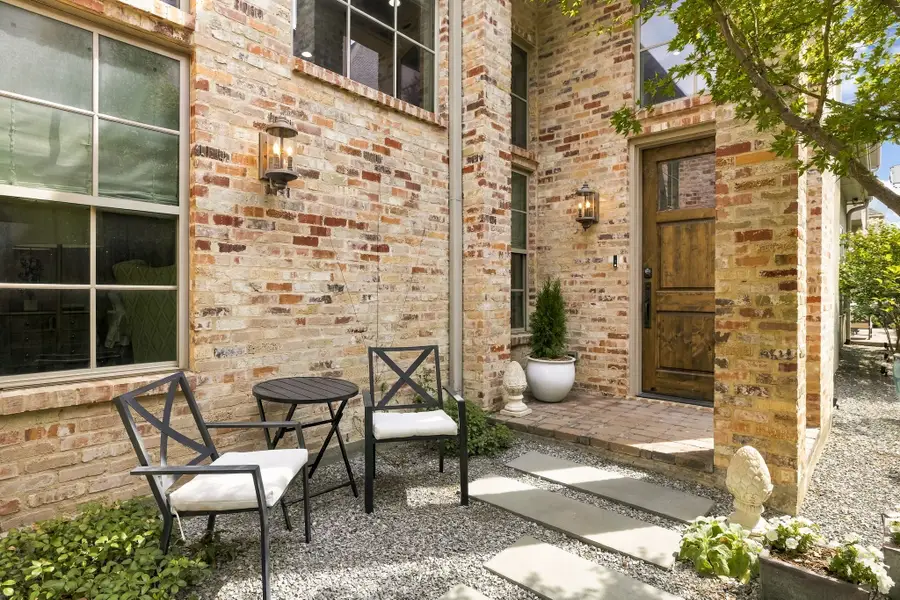3710 Fairfax Avenue, Dallas, TX 75209 - #2