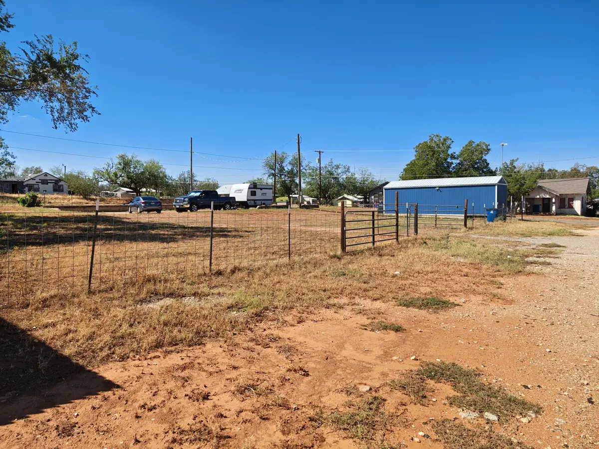 111 W Arkansas Avenue, Sweetwater, TX 79556 - #1