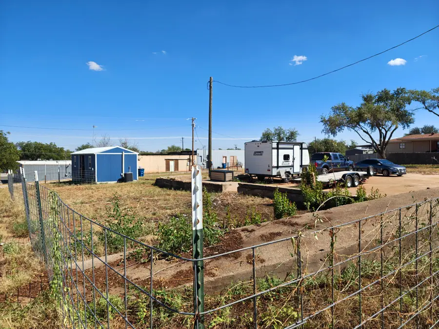 111 W Arkansas Avenue, Sweetwater, TX 79556 - #2