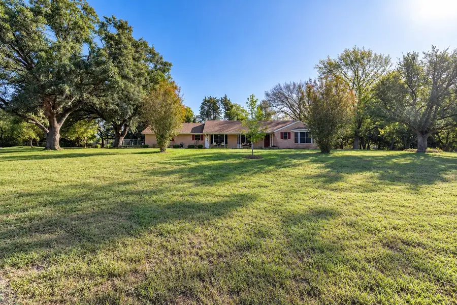 907 N Elm Street, Kemp, TX 75143 - #2