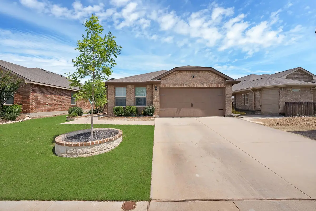 228 Foxhunter Street, Fort Worth, TX 76131 - #1