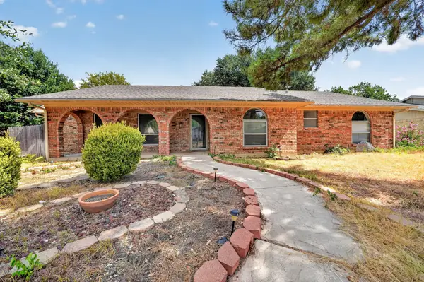 2320 Georgetown Drive, Denton, TX 76201